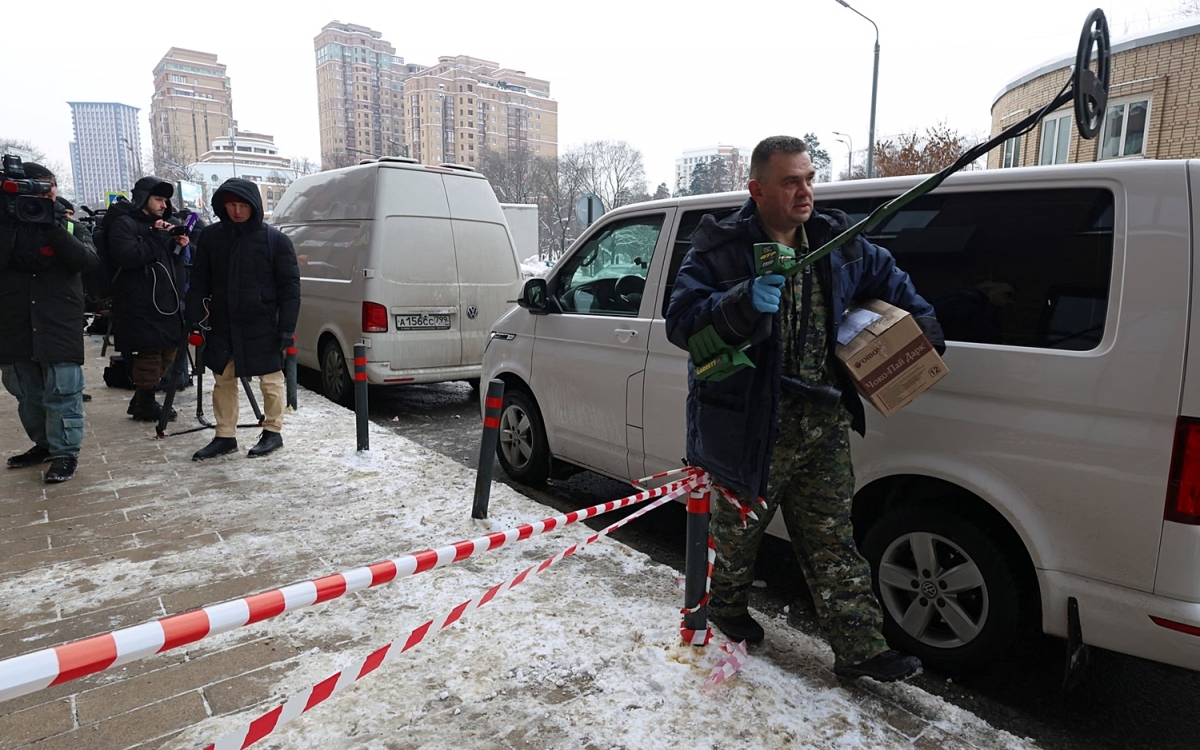 Ngoại trưởng Nga tố Ukraine “đứng đằng sau” vụ ám sát tướng tình báo Alexeyev